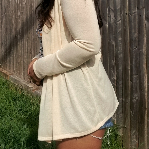 DREAMING OF REVELRY CARDIGAN IN LIGHT YELL… - Picture 9 of 9